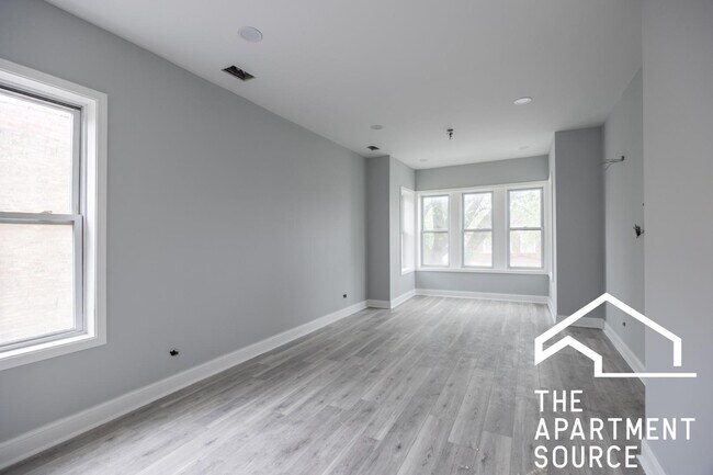Building Photo - 1307 N Lawndale Ave