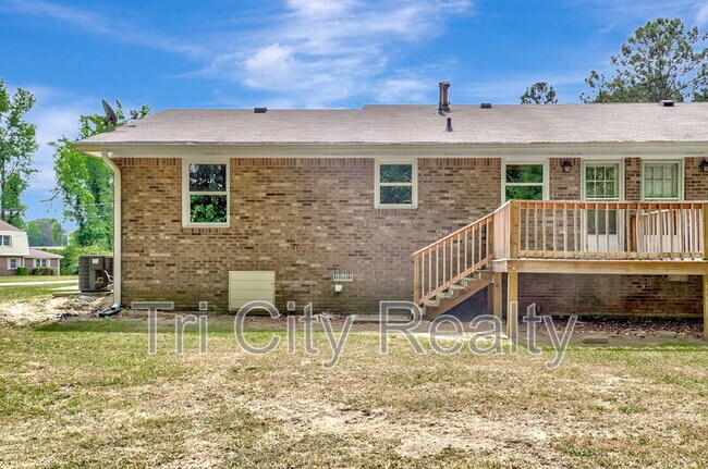 Foto del edificio - 200 Meadowbrook Ct