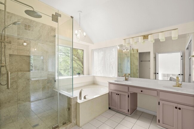 Building Photo - 3609 Latimer Dr