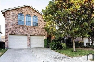 Building Photo - 10620 Colfax Dr