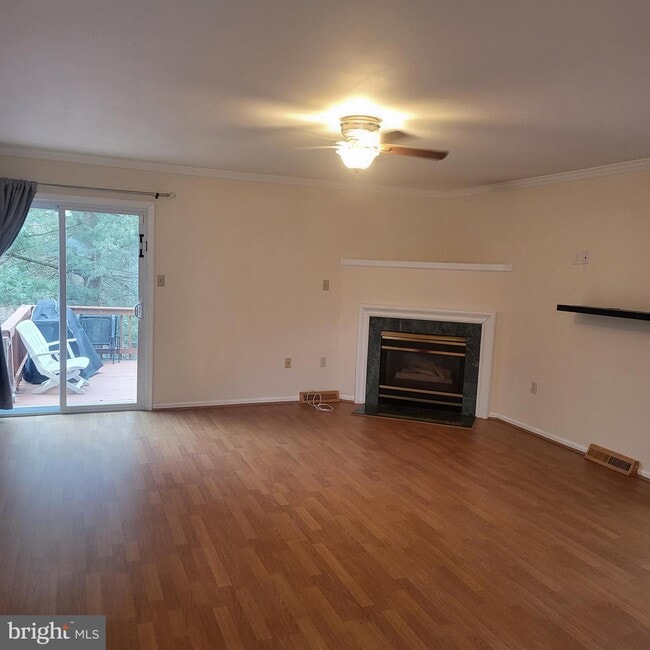 Building Photo - 119 Edward Lee Ct