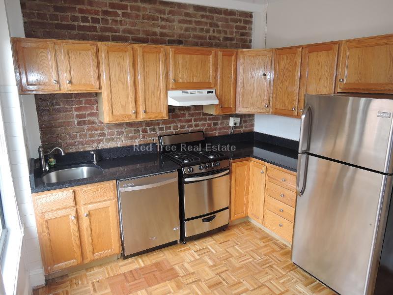 Primary Photo - 144 Sutherland Rd