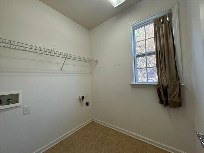Building Photo - 8355 Grenadier Trail