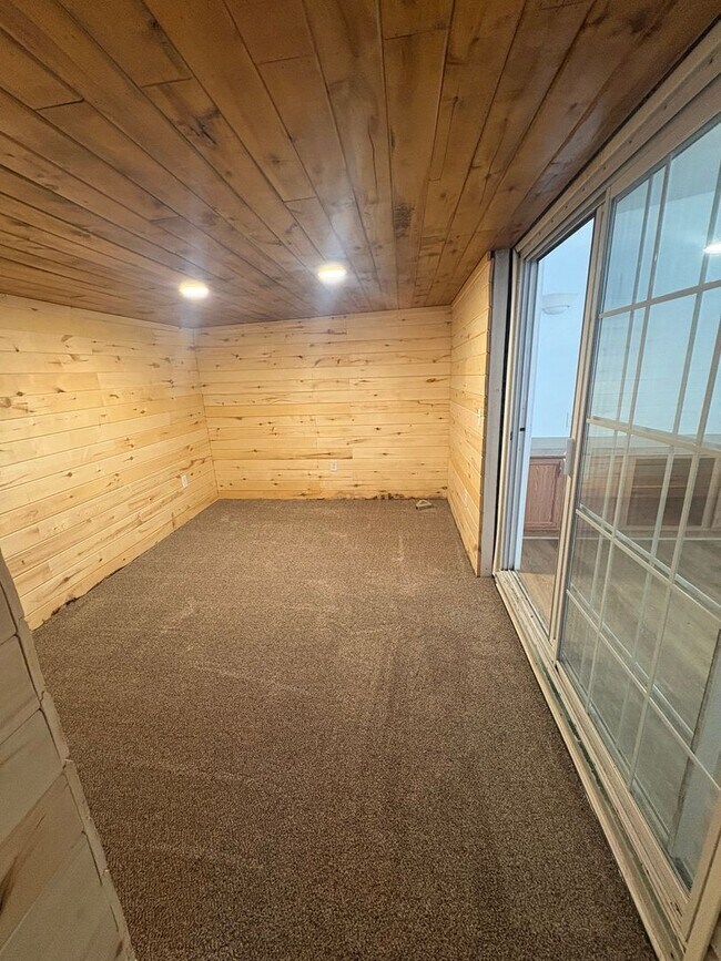Foto del edificio - 3 bedroom 2 bath in Highland Terrace