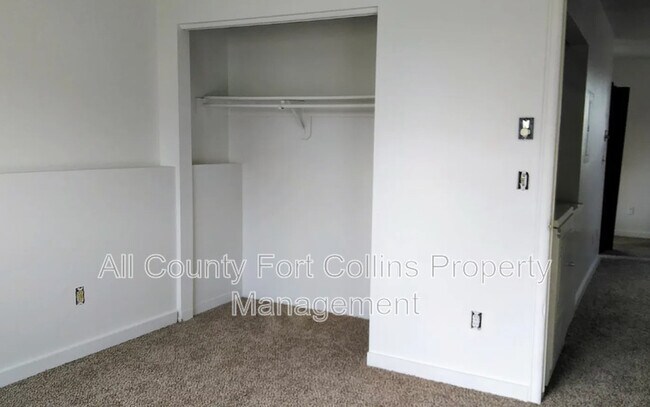 Foto del edificio - 1200 Sugarpine St