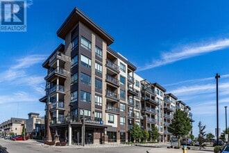 Building Photo - 40-640 Esplanade Ln
