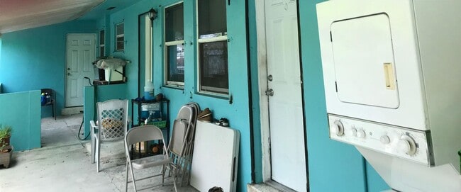 Foto del edificio - 3138 NW 29th St