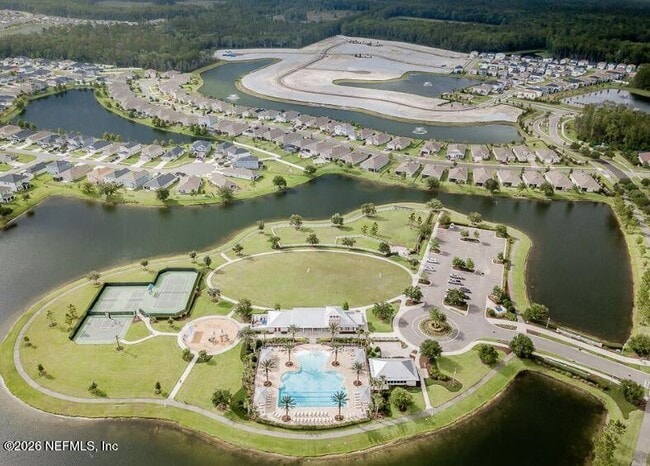 Foto del edificio - 111 Ash Breeze Cv