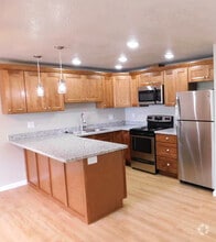 Building Photo - Forest Ridge