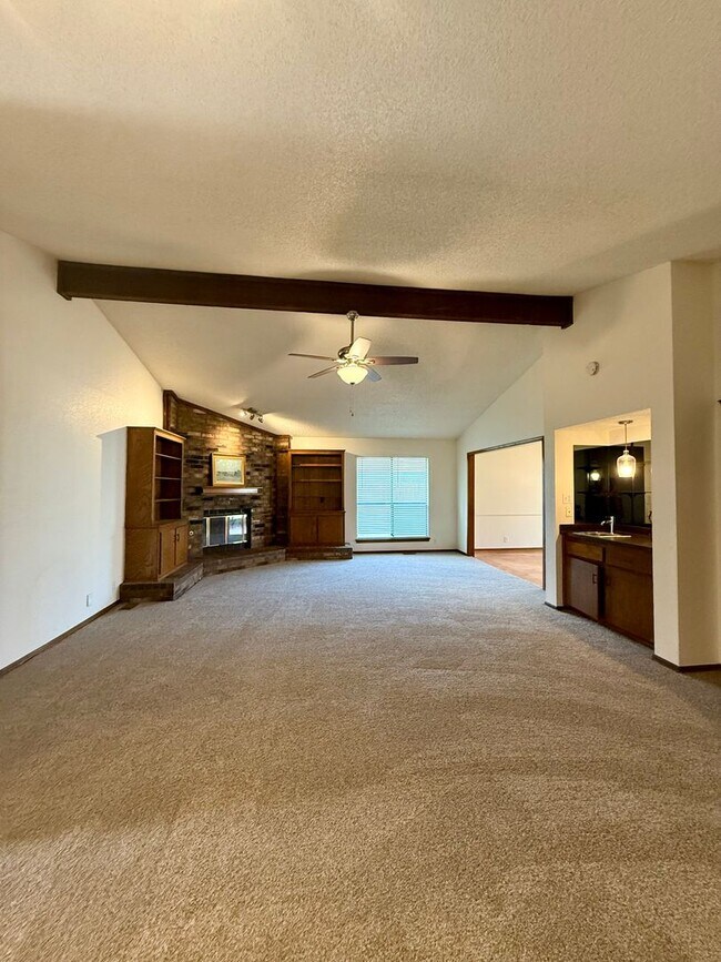 Photo - 3 bed, 2 bath Home in Ripple Creek in Edmond