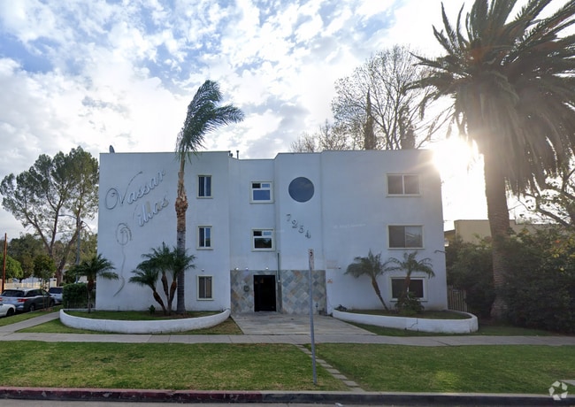 Building Photo - 7254 Vassar Ave