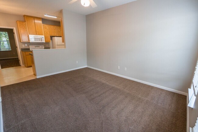 Foto del edificio - 3/3 Townhome on NW Side