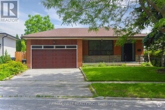 Building Photo - 124 Allanhurst Dr