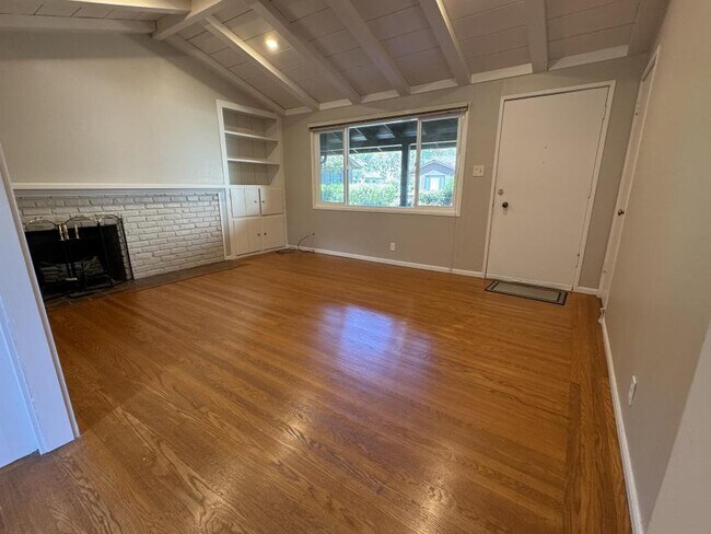 Foto del edificio - 1 bedroom in Menlo Park CA 94025