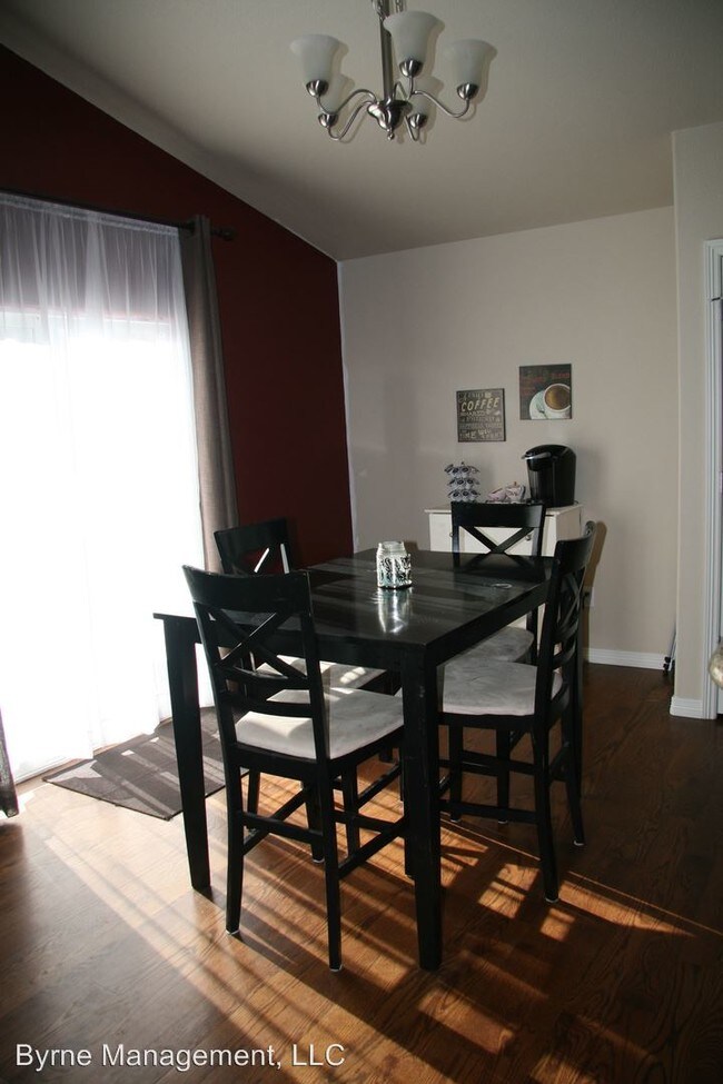 Foto del edificio - 4 br, 3 bath House - 7913 Morton Dr