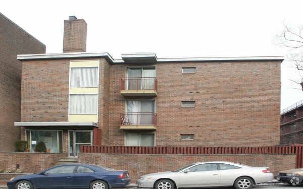 Foto del edificio - 351 Harvard St