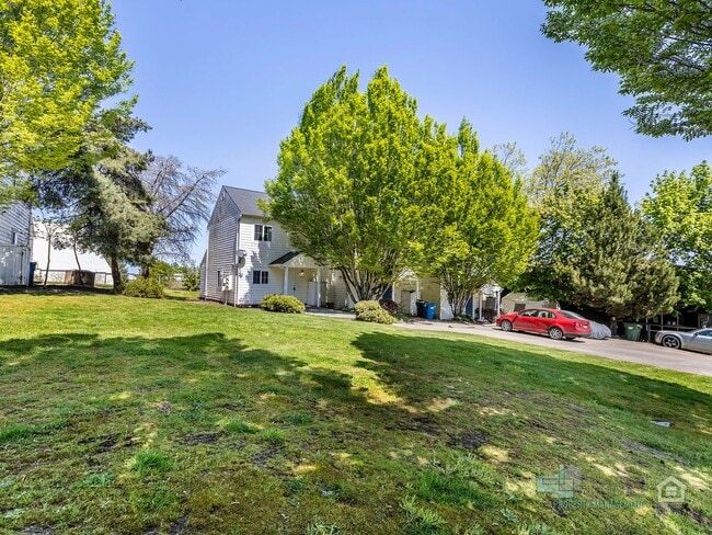 Building Photo - 1483-1493 Salishan St SE