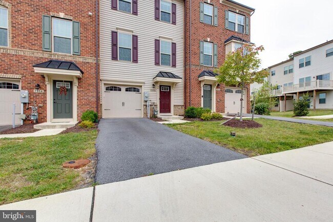 Foto del edificio - 7912 N Gladden Farm Way