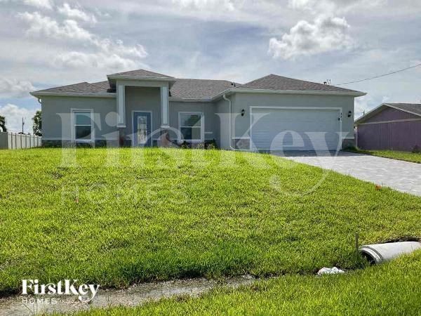 Building Photo - 921 NW 15th Pl