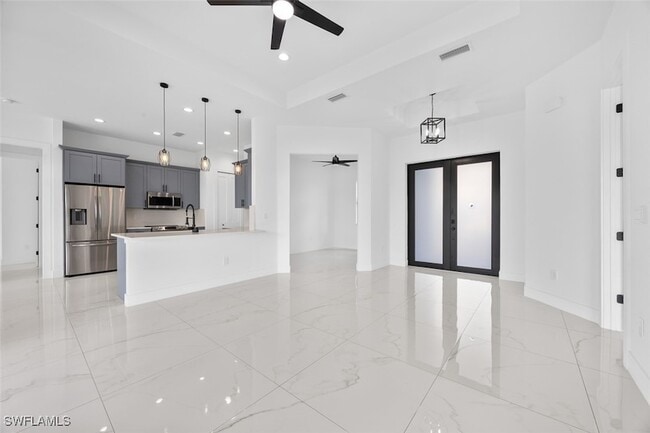 Building Photo - 1609 Nelson Rd N