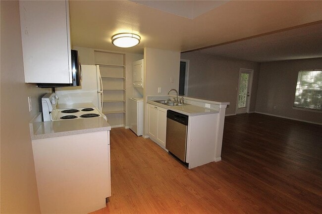 Foto del edificio - 8122 45th Ct E
