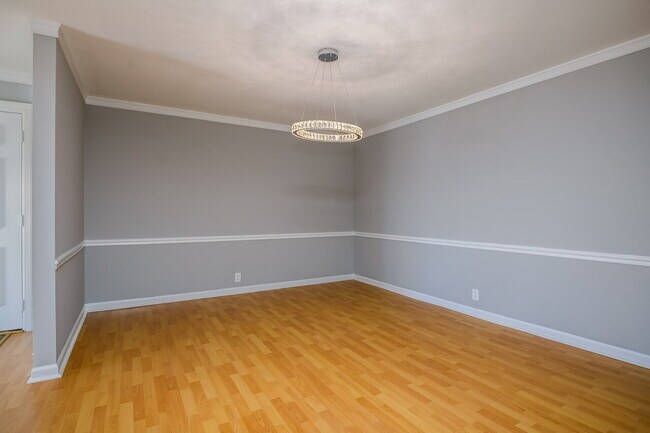 Building Photo - Sanbyrn Hall 3-Bedroom Gem – Full Amenitie...