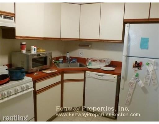 Building Photo - Studio, 1 bath  - 232 Marlborough St Apt 1S
