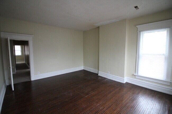 Foto del edificio - 781 Bryden Rd