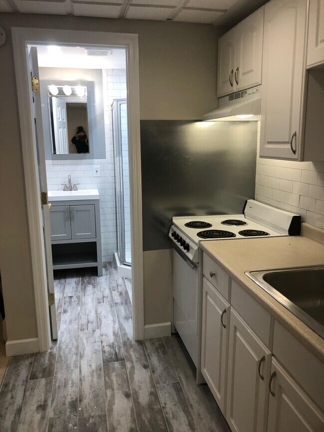 kitchen to bath - 58 Sugar Toms Ln