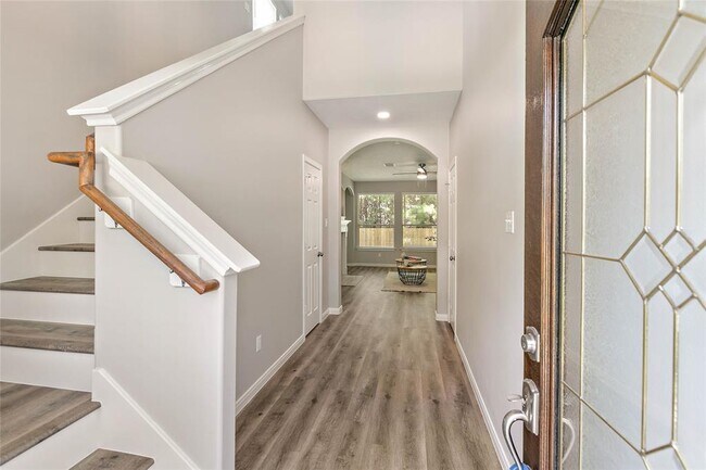 Building Photo - 87 Ledgestone Pl