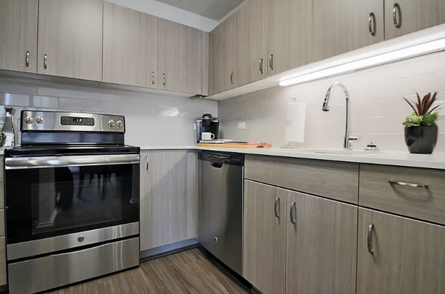 Building Photo - 1134 N Dearborn St