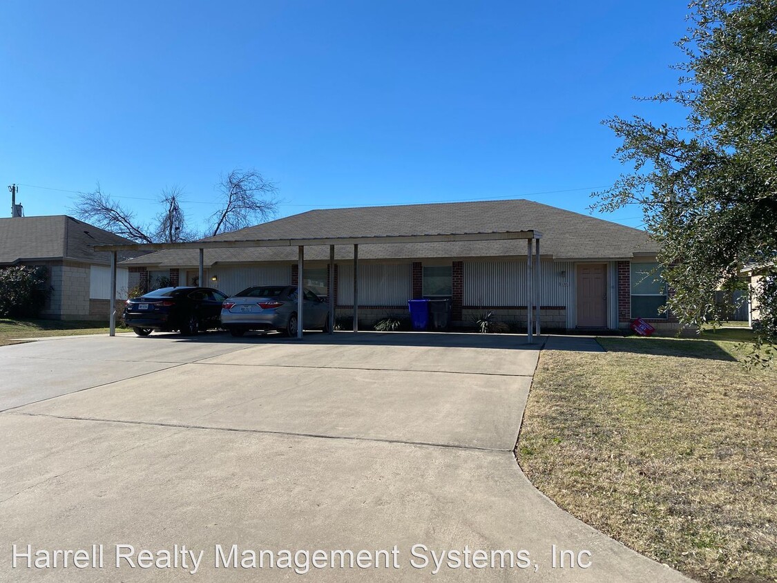 Primary Photo - 3 br, 2 bath House - 1311 Chapelwood Dr.