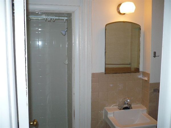 Foto del edificio - 306 Thompson St