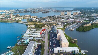 Building Photo - 1840 Shore Dr S
