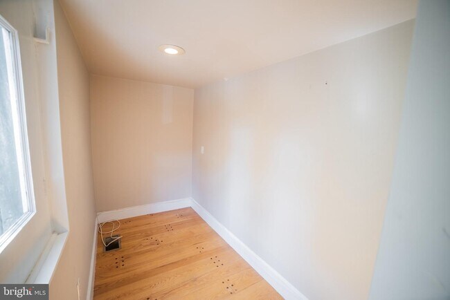 Foto del edificio - 2101 Cypress St