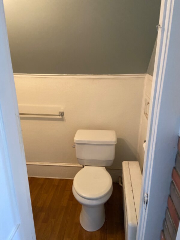 27 Oscar St Unit 3F, Holyoke, MA 01040 Room for Rent in Holyoke, MA