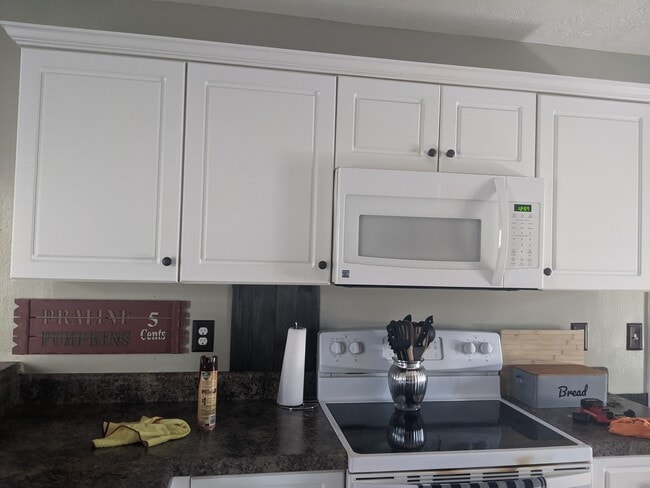 Foto del edificio - 230 Sunview Dr