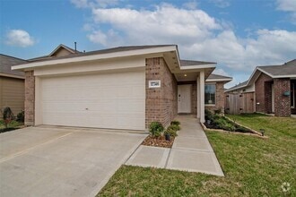 Building Photo - 17746 Pemswood Dr