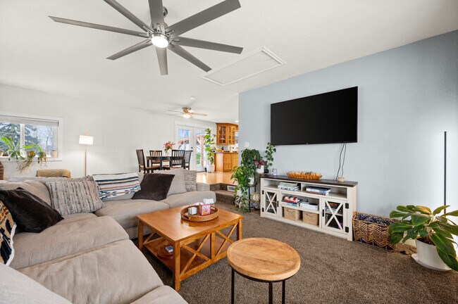 Foto del edificio - 8916 S 1240 E