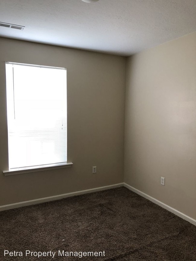 Building Photo - 3 br, 2 bath House - 109 A Lora Lane