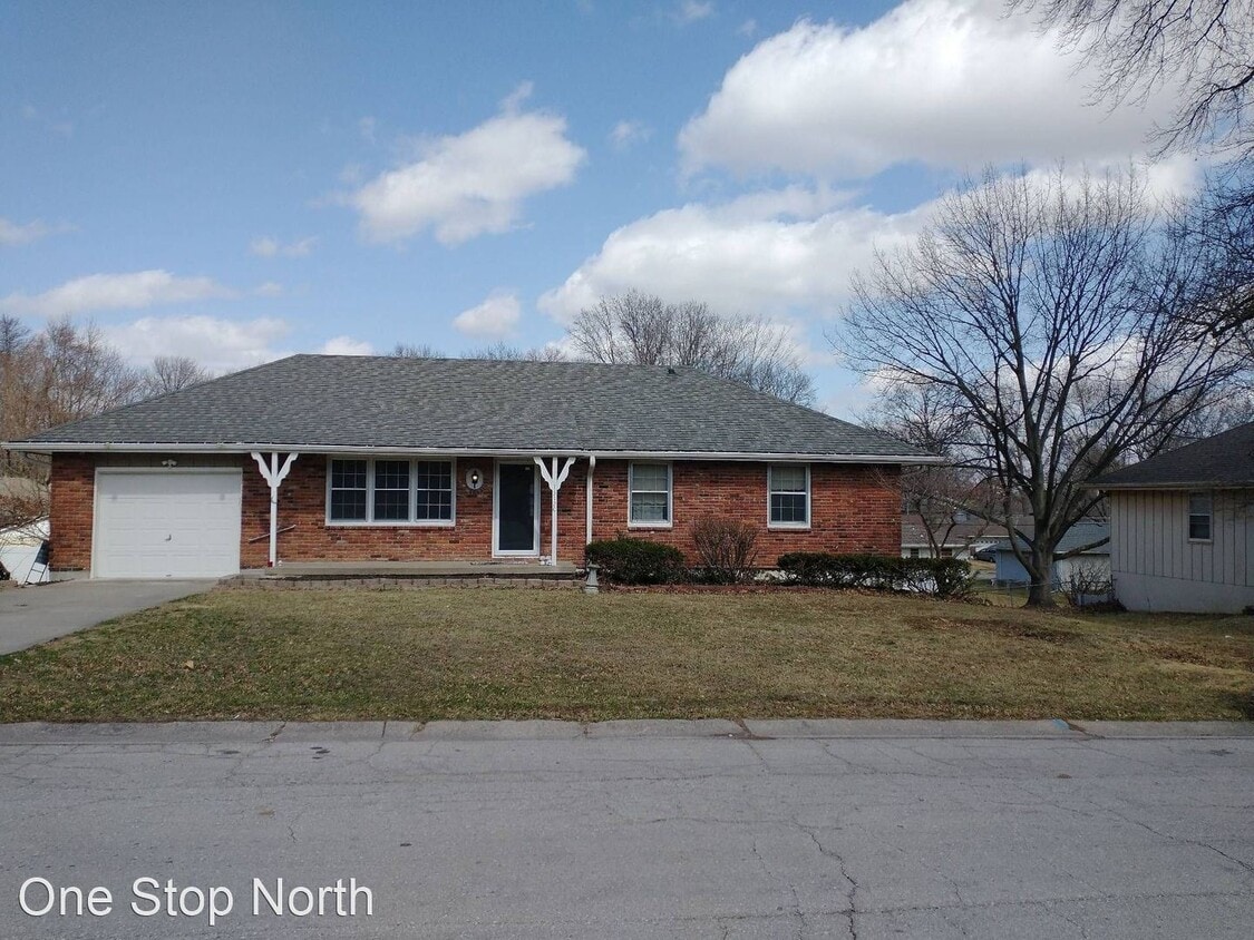 Primary Photo - 3 br, 2 bath House - 13120 E 44th Terr South