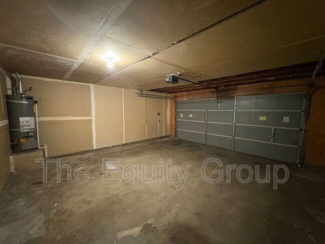 Foto del edificio - 3438 S San Joaquin Ct