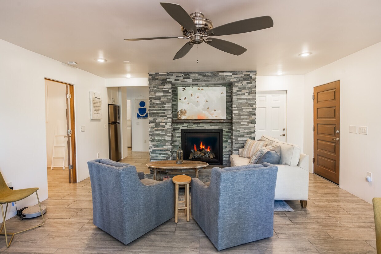 Foto principal - 350 Panorama Blvd