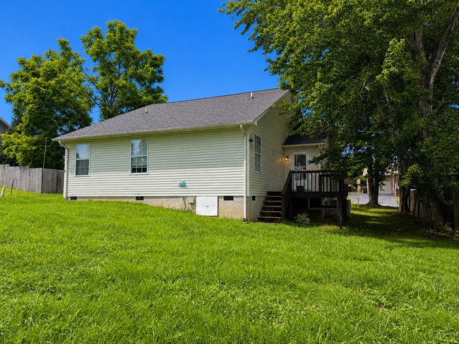 Photo - 1209 Fielding Dr (Maryville, TN) House