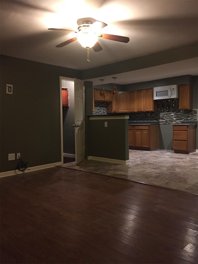 Foto principal - 20-24 Curwood Ct