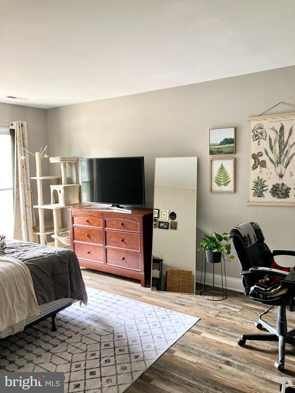 Foto del edificio - 15 Buttonwood Rd