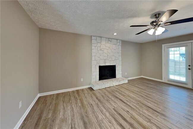Foto del edificio - 40 Briar Gate Ln