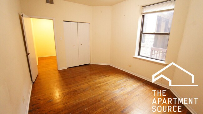 Foto del edificio - 3149 W Medill Ave