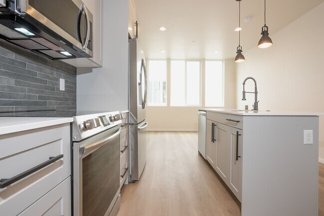 Foto del edificio - One year old townhome