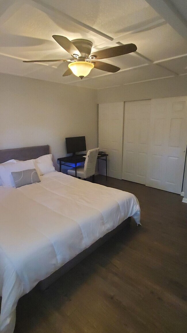 Foto del edificio - 154 Chatterbird Dr